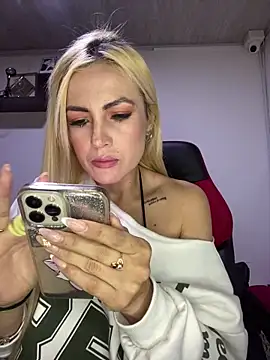 alicev kitty online show from 10-25-25, 01:07