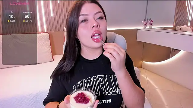 Snapshot of Sexy_paradise18_ chatting on 11-29-25, 03:42 Sexy paradise18 online show from 11-29-25, 03:42