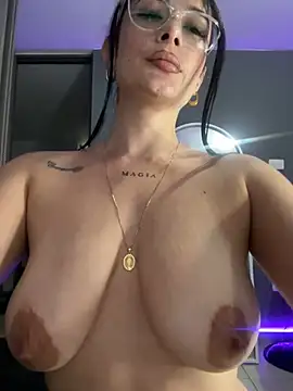 Libia James online show from 01-18-25, 01:41