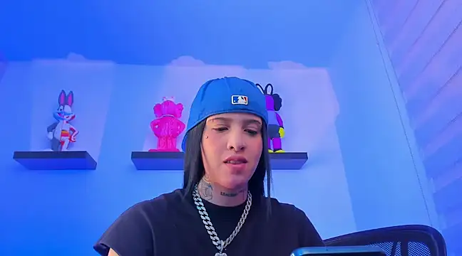 Gangster Girl online show from 12-15-24, 12:18