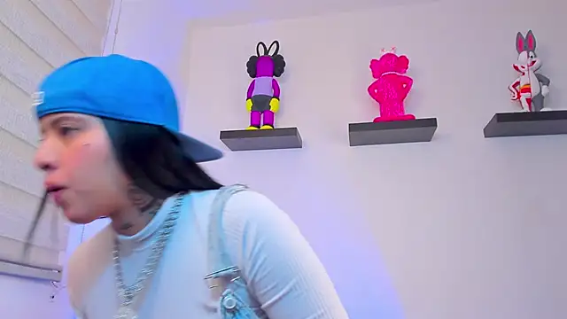 Gangster Girl online show from 12-28-24, 02:01