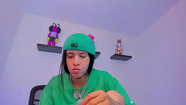 Gangster Girl online show from 02-06-25, 05:51