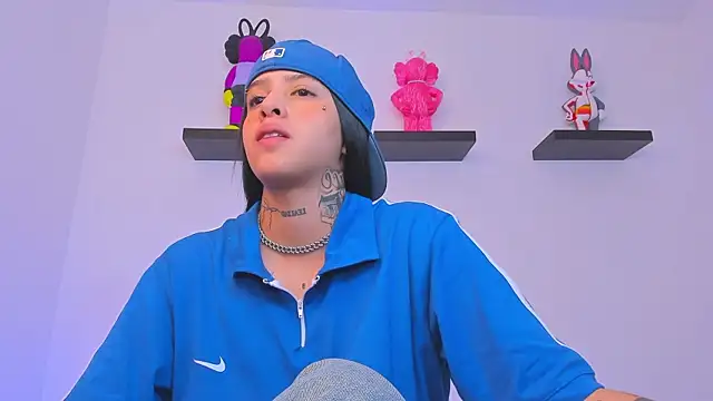 Gangster Girl online show from 03-04-25, 10:49