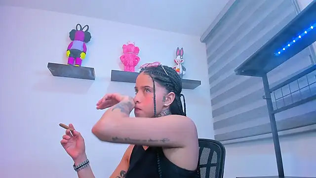 Gangster Girl online show from 10-04-25, 12:52