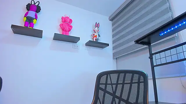 Gangster Girl online show from 11-02-25, 04:15