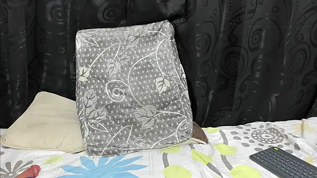 Snapshot of Rachel_Dubois chatting on 12-17-24, 05:18 Rachel Dubois online show from 12-17-24, 05:18