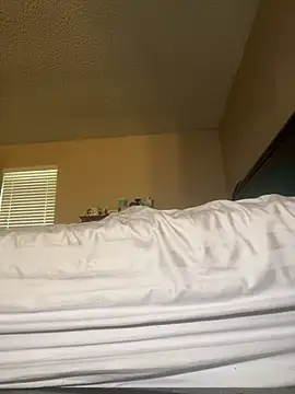 SexxyreddMale online show from 06-24-26, 07:02