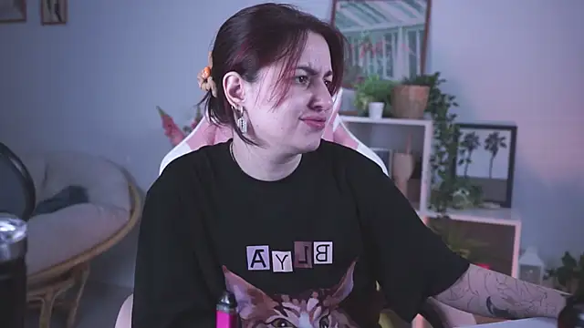 Lana  May online show from 03-14-25, 11:23