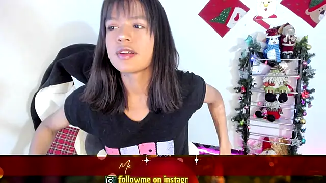 Snapshot of meganthompsonn22 chatting on 12-16-25, 01:54 meganthompsonn22 online show from 12-16-25, 01:54