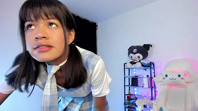 meganthompsonn22 online show from 02-06-26, 04:17