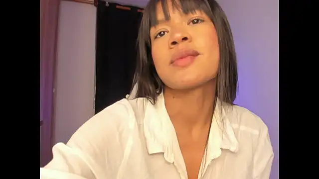 Snapshot of meganthompsonn22 chatting on 06-14-26, 08:05 meganthompsonn22 online show from 06-14-26, 08:05