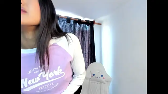 Snapshot of meganthompsonn22 chatting on 07-04-26, 02:56 meganthompsonn22 online show from 07-04-26, 02:56