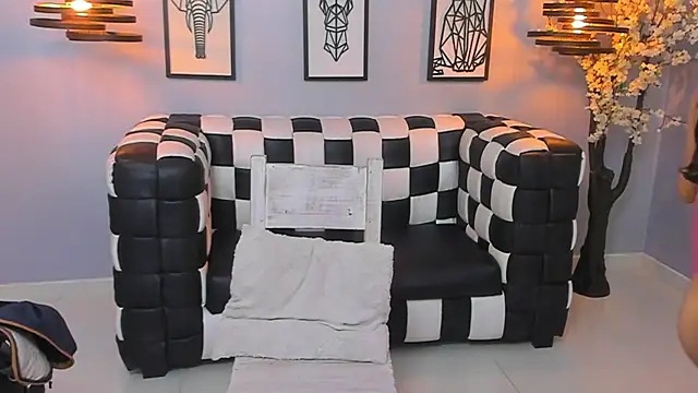 Snapshot of SARAFOXX_ chatting on 12-07-24, 01:36 SARAFOXX online show from 12-07-24, 01:36