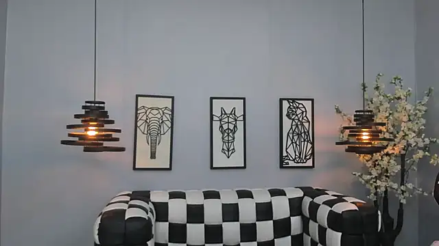 Snapshot of SARAFOXX_ chatting on 12-29-24, 11:29 SARAFOXX online show from 12-29-24, 11:29