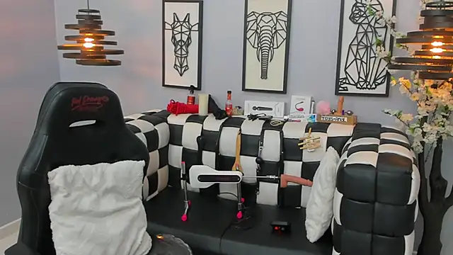 Snapshot of SARAFOXX_ chatting on 01-30-25, 02:47 SARAFOXX online show from 01-30-25, 02:47