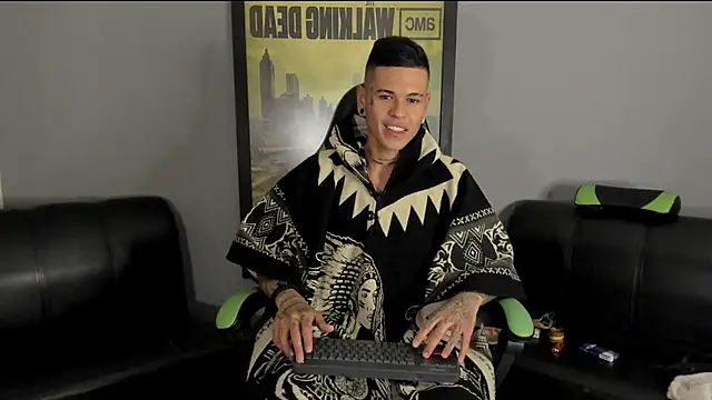 Snapshot of jamesinked_ chatting on 12-20-24, 01:25 jamesinked  online show from 12-20-24, 01:25