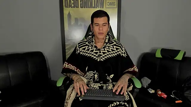 Snapshot of jamesinked_ chatting on 02-16-25, 04:31 jamesinked  online show from 02-16-25, 04:31