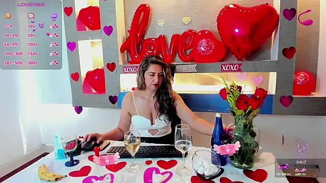 Snapshot of Cinthya_mjs chatting on 02-14-25, 04:20 Cinthya mjs online show from 02-14-25, 04:20