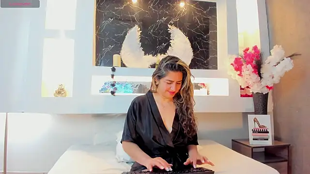 Snapshot of Cinthya_mjs chatting on 09-13-25, 11:54 Cinthya mjs online show from 09-13-25, 11:54