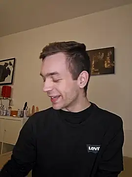 Snapshot of nickdtr chatting on 01-06-26, 07:17 nickdtr online show from 01-06-26, 07:17