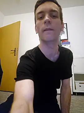 Snapshot of nickdtr chatting on 01-15-26, 06:11 nickdtr online show from 01-15-26, 06:11