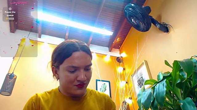 Snapshot of aslyhernandez_7 chatting on 03-14-25, 06:39 aslyhernandez 7 online show from 03-14-25, 06:39