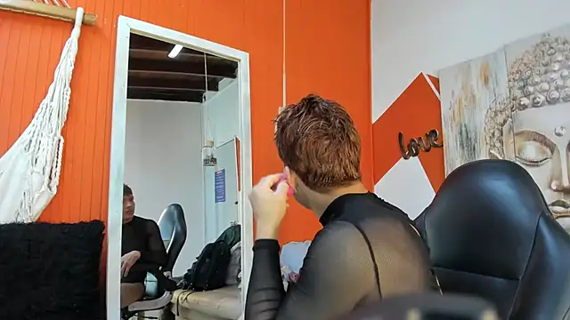 aslyhernandez 7 online show from 04-16-26, 12:28