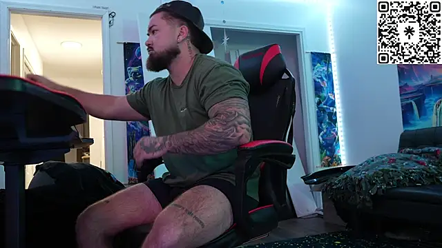 Snapshot of B_The_Creator_X chatting on 12-15-25, 12:37 B The Creator X online show from 12-15-25, 12:37