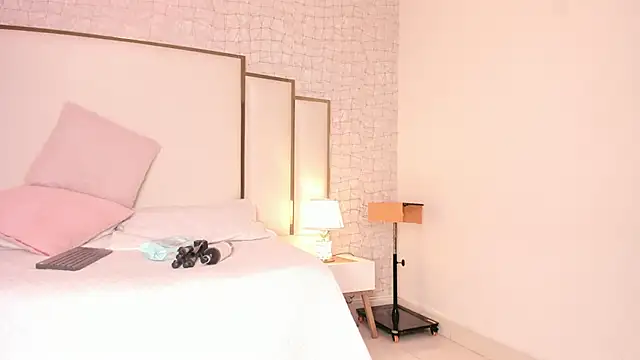 Victoriaa millers online show from 03-13-25, 03:22