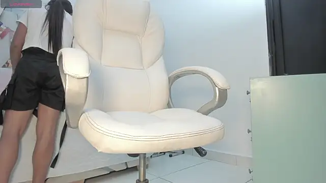 Victoriaa millers online show from 07-09-26, 07:07