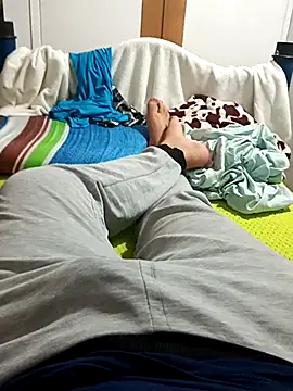 beautiful hands  online show from 12-19-25, 03:46