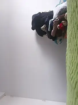 beautiful hands  online show from 02-11-26, 09:31