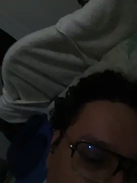 beautiful hands  online show from 04-22-26, 03:31