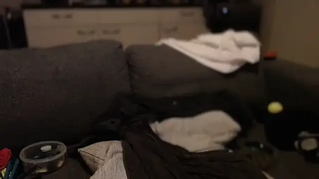 P4RtYBOII92 online show from 09-19-25, 04:03