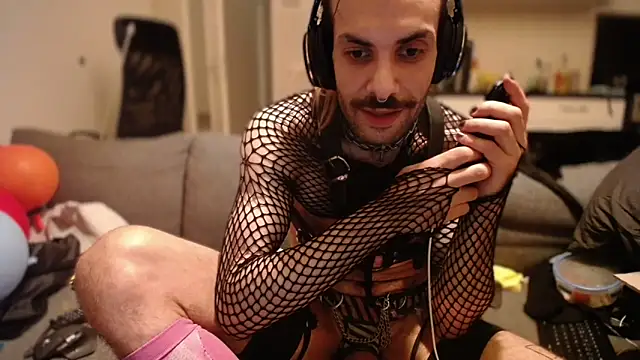 P4RtYBOII92 online show from 09-22-25, 12:34