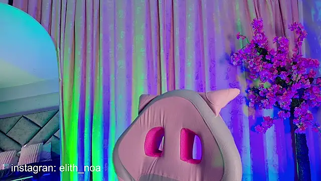 Elith noa online show from 04-14-26, 03:56