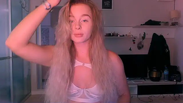 Eva Jaya online show from 09-18-25, 05:09