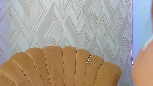 Snapshot of _miaquevedo_ chatting on 01-27-25, 05:48 miaquevedo online show from 01-27-25, 05:48