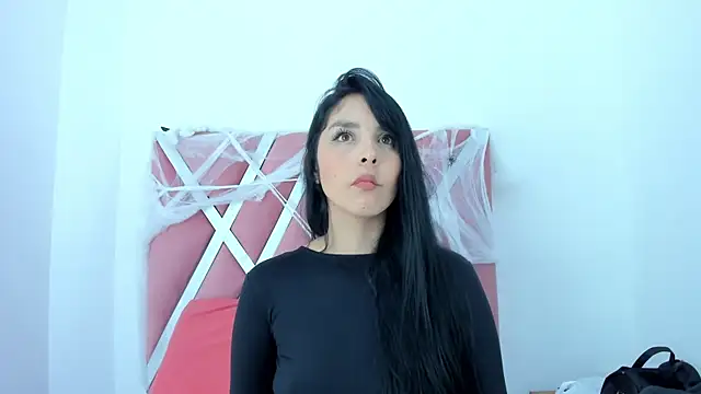 Snapshot of _miaquevedo_ chatting on 10-30-25, 12:17 miaquevedo online show from 10-30-25, 12:17