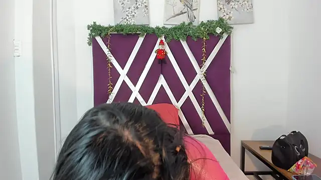 Snapshot of _miaquevedo_ chatting on 11-17-25, 02:23 miaquevedo online show from 11-17-25, 02:23