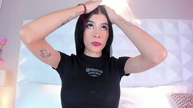 CaitlynCouper online show from 12-26-24, 05:08