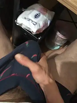 Snapshot of kerimyuce chatting on 10-18-25, 07:58 kerimyuce online show from 10-18-25, 07:58