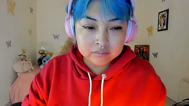 Snapshot of Shaddycute_ chatting on 09-23-25, 12:30 Shaddycute online show from 09-23-25, 12:30