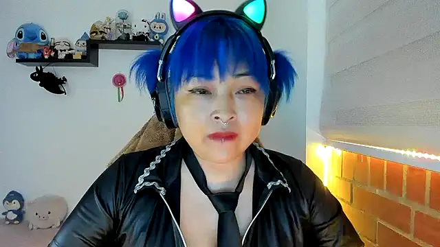 Shaddycute  online show from 10-20-25, 05:02