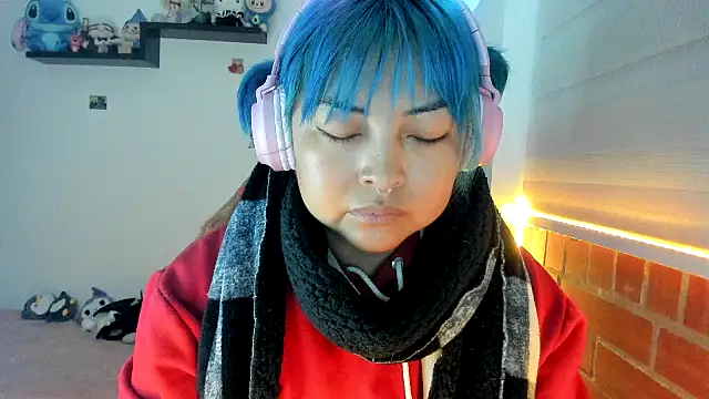 Shaddycute  online show from 12-05-25, 10:02