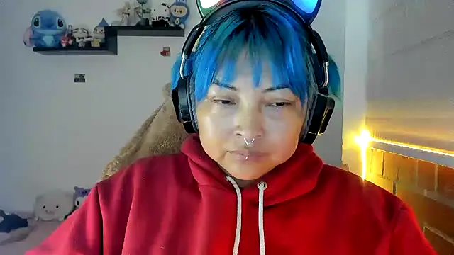 Snapshot of Shaddycute_ chatting on 12-16-25, 11:26 Shaddycute online show from 12-16-25, 11:26