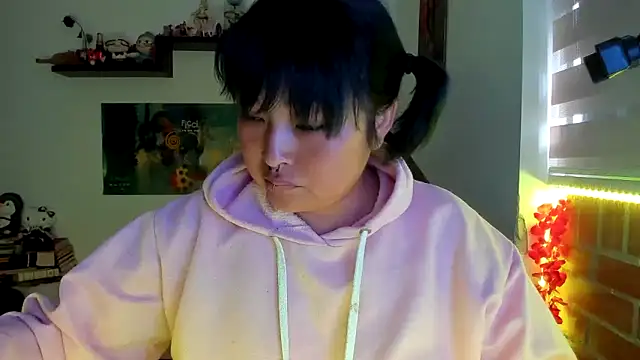 Snapshot of Shaddycute_ chatting on 03-09-26, 03:38 Shaddycute online show from 03-09-26, 03:38
