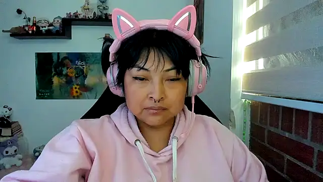 Snapshot of Shaddycute_ chatting on 03-11-26, 12:11 Shaddycute online show from 03-11-26, 12:11