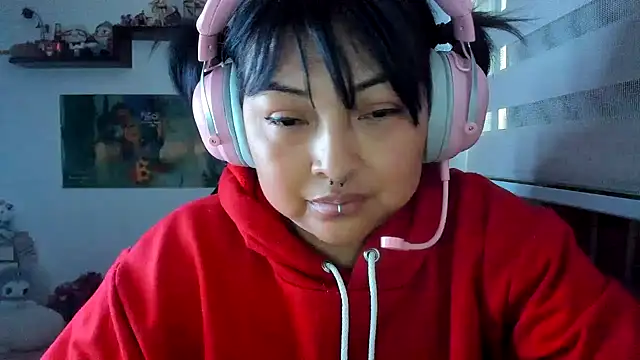 Snapshot of Shaddycute_ chatting on 03-13-26, 11:00 Shaddycute online show from 03-13-26, 11:00