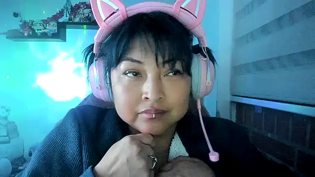 Snapshot of Shaddycute_ chatting on 03-24-26, 12:48 Shaddycute online show from 03-24-26, 12:48